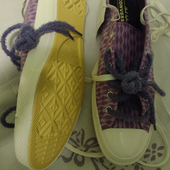 Converse sneakers 12 - Picture 6 of 16